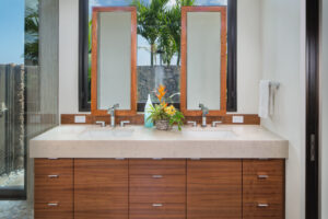 Hualalai Modern home design by Henderson Design Group